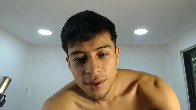 Snapshot of danielitopapuu chatting on September 30, 2025, 12:22 pm danielitopapuu online show from September 30, 2025, 12:22 pm