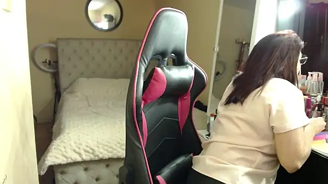 Carol Scottt online show from February 9, 2026, 9:24 pm