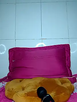 Snapshot of Lini_Ery chatting on January 18, 2026, 4:10 pm Lini Ery online show from January 18, 2026, 4:10 pm