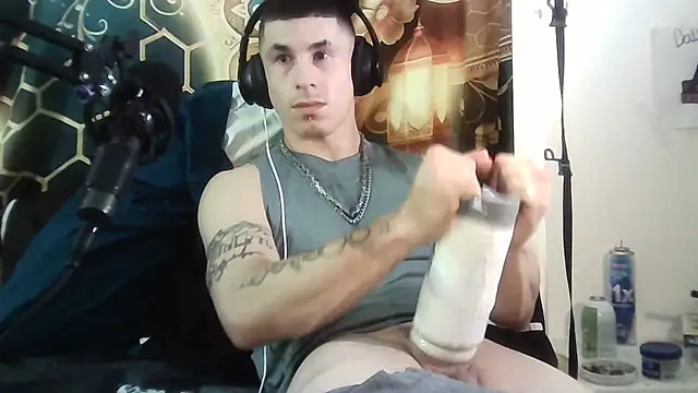 --D-a-D-D-y- online show from January 8, 2026, 5:57 am