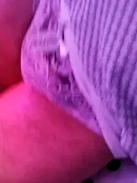 Snapshot of McdyllanXX chatting on October 14, 2025, 2:56 am McdyllanXX online show from October 14, 2025, 2:56 am