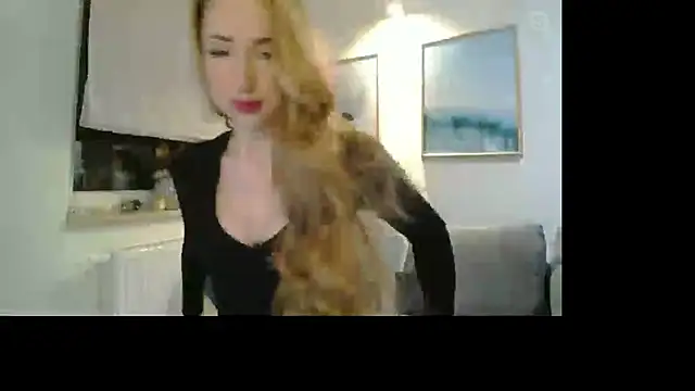 JulietteDiamond online show from March 7, 2025, 4:11 pm