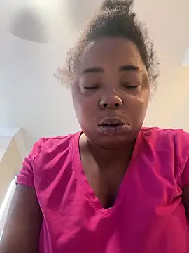 JCCaramelbarbie1 online show from October 31, 2025, 12:13 pm