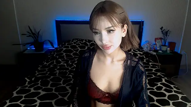 Snapshot of Izalimka chatting on March 3, 2025, 6:20 am Izalimka online show from March 3, 2025, 6:20 am