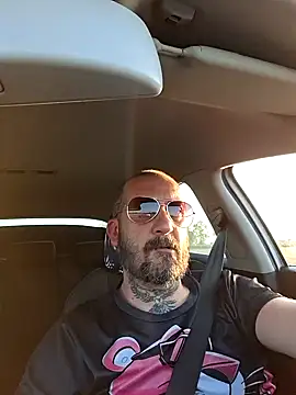 teddy79good online show from October 17, 2025, 3:47 pm