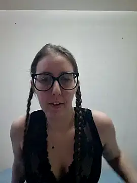 Snapshot of Sarah459 chatting on November 9, 2025, 4:33 pm Sarah459 online show from November 9, 2025, 4:33 pm