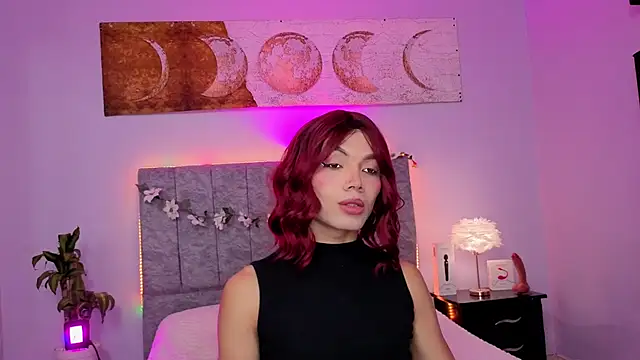 Megan Do Santos online show from December 22, 2025, 3:01 pm