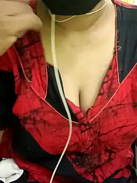 Aishu-tamil09 online show from December 23, 2024, 8:33 am