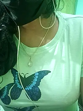 Aishu-tamil09 online show from February 14, 2025, 7:44 pm