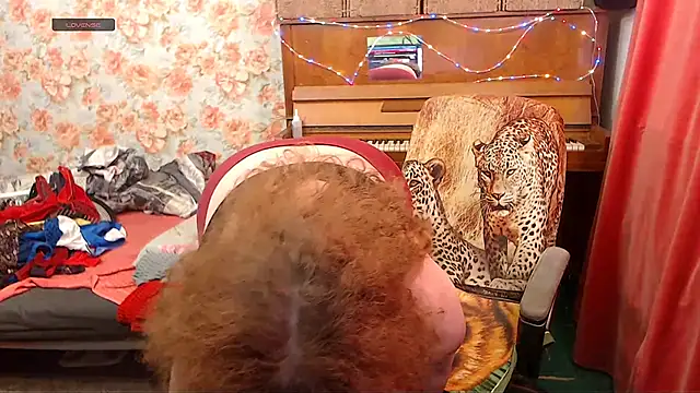 RoseRed69 online show from November 10, 2025, 10:42 am