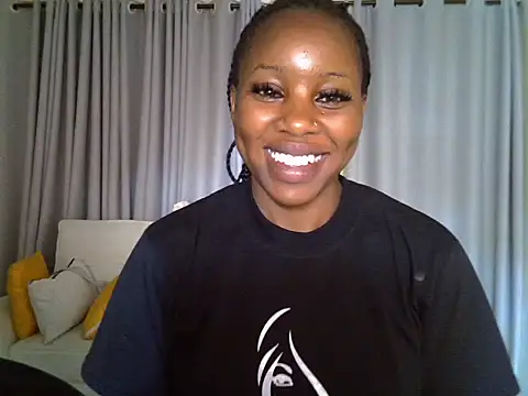 Snapshot of Queen_loveer chatting on March 14, 2026, 11:05 am Queen loveer online show from March 14, 2026, 11:05 am