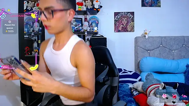 OwenBluee online show from February 27, 2026, 6:35 am