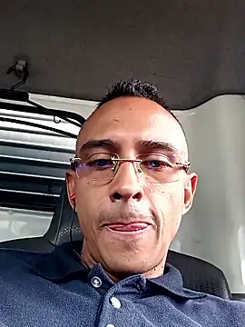 paisa233 online show from January 8, 2026, 3:07 pm