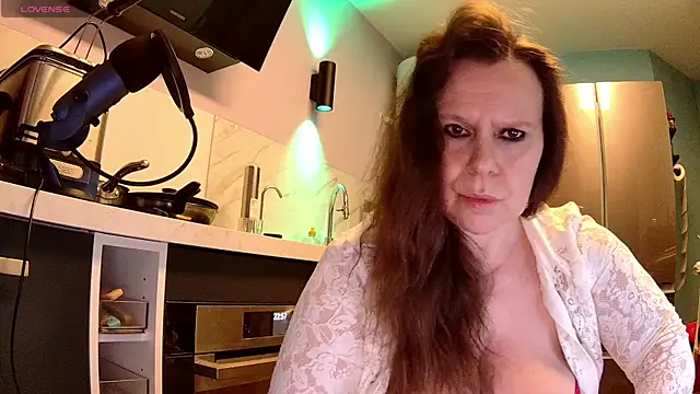 Endrocleia online show from March 1, 2025, 9:59 pm