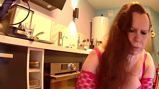 Endrocleia online show from January 14, 2026, 12:25 am