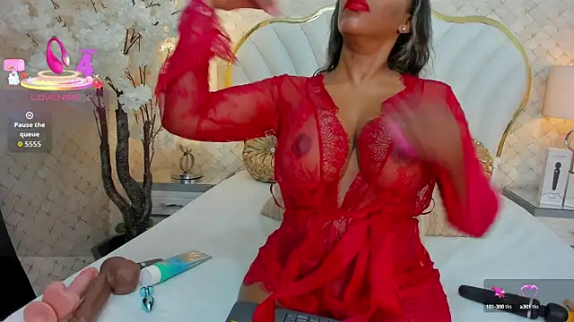 Snapshot of IsabellaKanned chatting on October 7, 2025, 1:56 pm IsabellaKanned online show from October 7, 2025, 1:56 pm