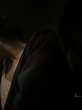 myloveforyouu online show from November 12, 2025, 1:21 am