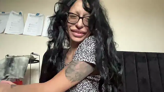 Snapshot of myloveforyouu chatting on April 30, 2026, 1:18 pm myloveforyouu online show from April 30, 2026, 1:18 pm