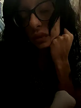 myloveforyouu online show from December 2, 2025, 5:09 am