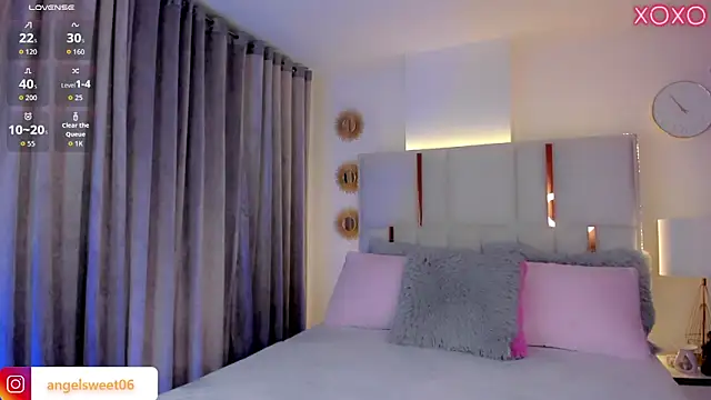 ANGELL06 online show from October 12, 2025, 4:03 am