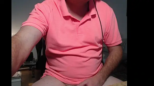 tuttiluss44 online show from December 17, 2025, 3:06 pm