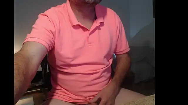 Snapshot of tuttiluss44 chatting on October 25, 2025, 10:43 pm tuttiluss44 online show from October 25, 2025, 10:43 pm