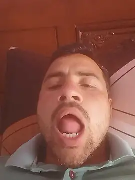 Snapshot of lallantoplonda chatting on February 9, 2026, 8:12 am lallantoplonda online show from February 9, 2026, 8:12 am