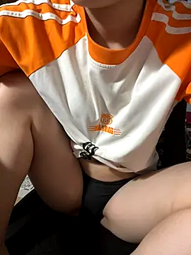 Girllikesexx2 online show from December 17, 2025, 2:38 am