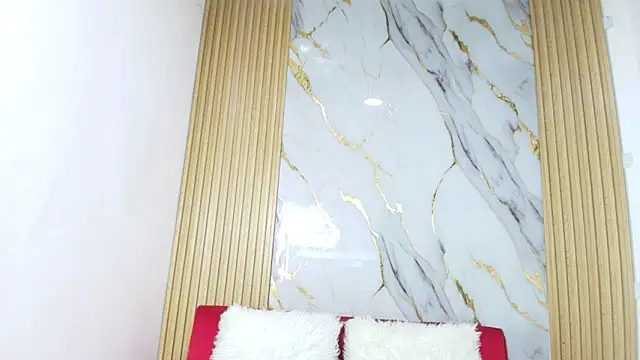 Snapshot of Luluu_08 chatting on February 5, 2026, 1:07 pm Luluu 08 online show from February 5, 2026, 1:07 pm