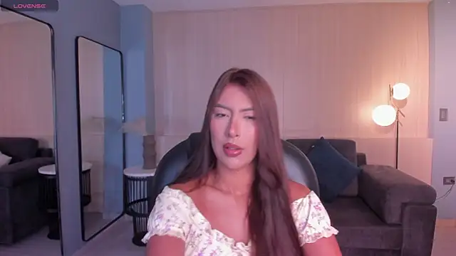 Snapshot of ArianaDumont chatting on May 26, 2026, 11:19 am ArianaDumont online show from May 26, 2026, 11:19 am
