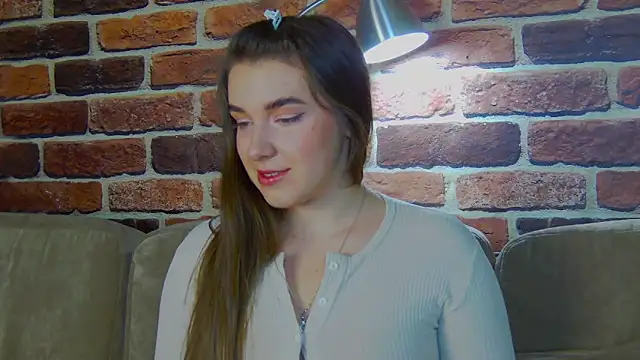 Sofia Hugs online show from February 9, 2026, 6:06 pm