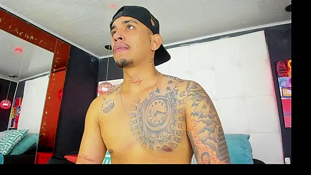 Snapshot of Damian09_ chatting on January 8, 2026, 9:10 pm Damian09 online show from January 8, 2026, 9:10 pm