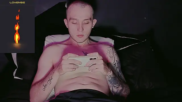 Dylanwhite23  online show from January 31, 2026, 9:46 pm