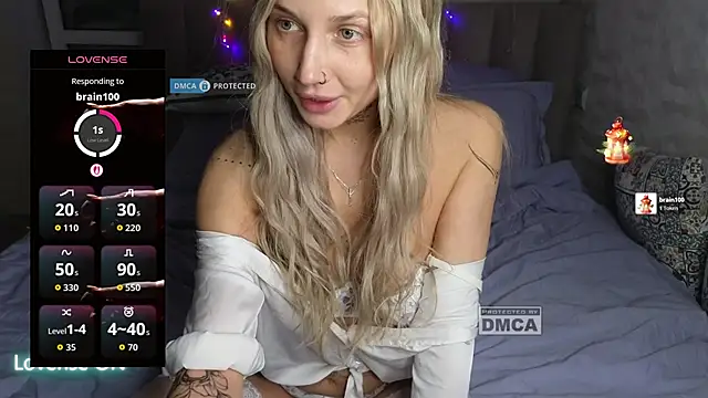 GoodGirl0024 online show from February 20, 2026, 8:22 pm