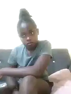 Sweetcecie01 online show from March 16, 2025, 9:37 pm