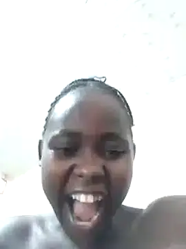 Sweetcecie01 online show from February 25, 2025, 11:26 pm