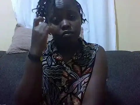 Snapshot of Sweetcecie01 chatting on February 14, 2026, 10:10 pm Sweetcecie01 online show from February 14, 2026, 10:10 pm