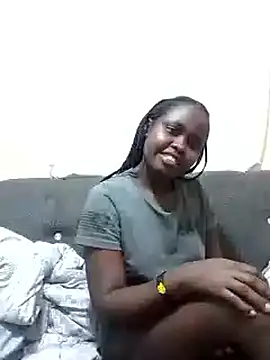 Sweetcecie01 online show from October 7, 2025, 10:00 pm