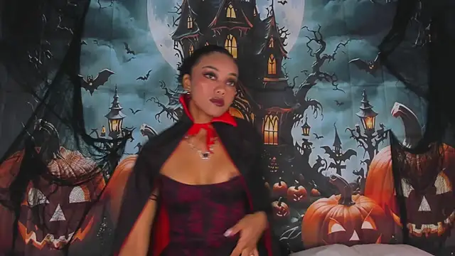 Juliette  3 online show from October 31, 2025, 1:52 pm