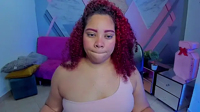 AngelaCoffee online show from November 5, 2025, 3:42 am