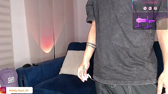 ashely ryan24 online show from February 13, 2026, 11:27 pm