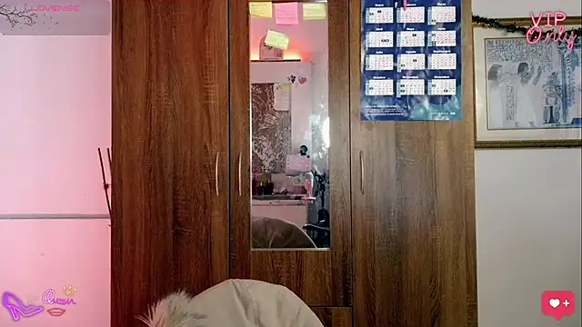 Snapshot of LauGrayJ chatting on February 14, 2026, 9:59 pm LauGrayJ online show from February 14, 2026, 9:59 pm