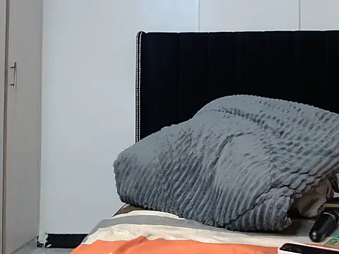 sexxyykittyy online show from March 16, 2026, 4:42 am