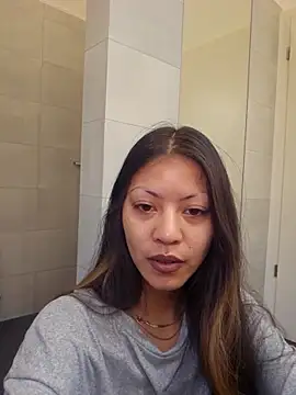 Snapshot of xKimRose chatting on February 14, 2026, 9:31 am xKimRose online show from February 14, 2026, 9:31 am