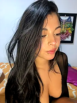 Dulce-diosa online show from October 7, 2025, 11:06 pm