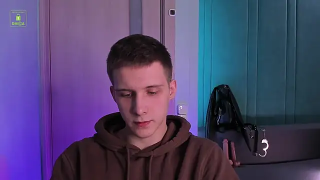 Snapshot of MarkGWalker chatting on January 18, 2025, 10:39 am MarkGWalker online show from January 18, 2025, 10:39 am