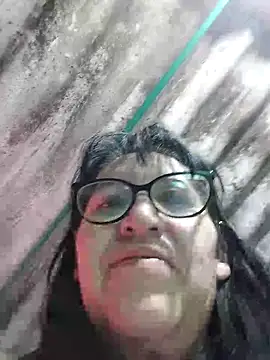 clarita 01 online show from October 31, 2025, 10:56 am