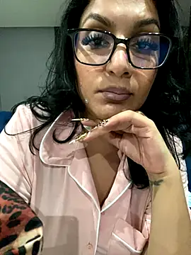 Snapshot of Indianbutter11 chatting on September 19, 2025, 8:13 pm Indianbutter11 online show from September 19, 2025, 8:13 pm