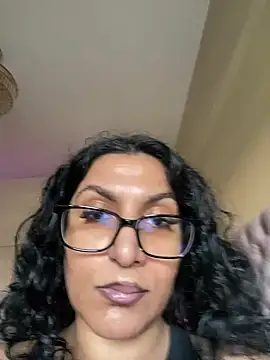 Snapshot of Indianbutter11 chatting on February 27, 2025, 4:46 am Indianbutter11 online show from February 27, 2025, 4:46 am