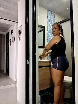 amaranta c online show from November 21, 2025, 3:44 pm